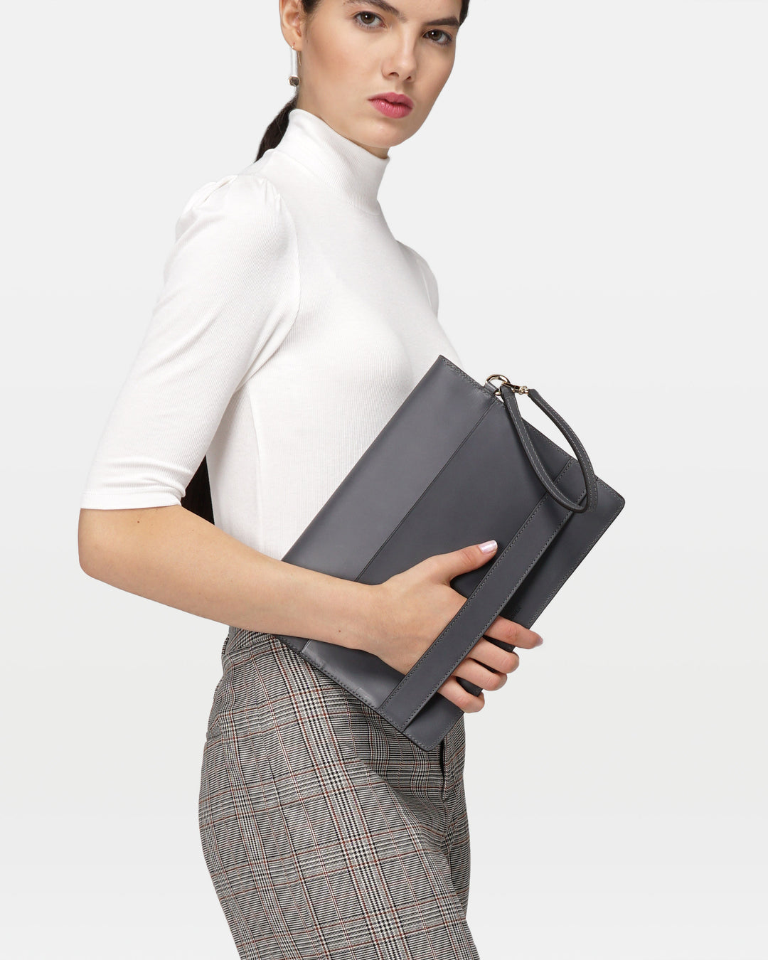 MODHER Envelope Clutch in Elephant vegetable tanned leather#color_elephant