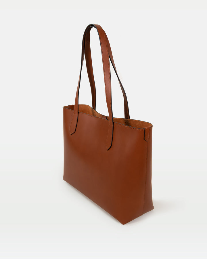 MODHER tote bag in Brown vegetable tanned Italian leather#color_golden-brown